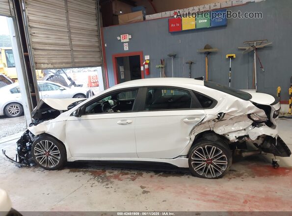 3KPF44AC2ME418099 2021 KIA FORTE White 360 interior view