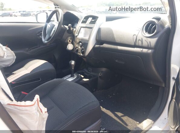 3N1CE2CP0KL356007 2019 NISSAN VERSA NOTE White Սալոնի դիմացի տեսք
