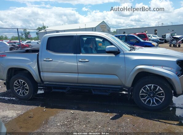 3TMCZ5AN4MM413309 2021 TOYOTA TACOMA Silver Rear interior view
