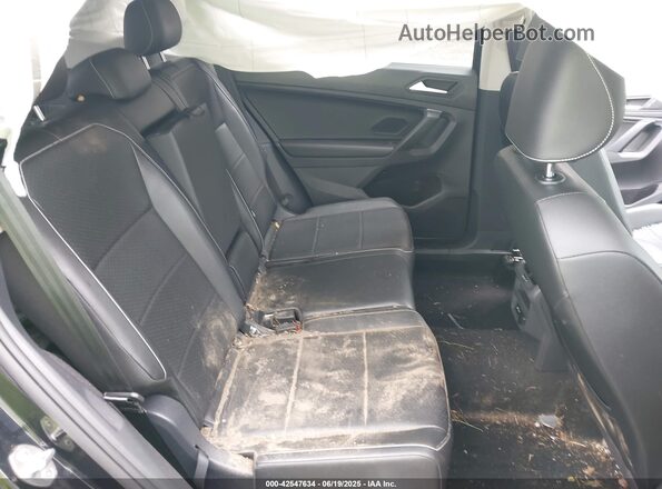 3VV2B7AX7MM114069 2021 VOLKSWAGEN TIGUAN Black Vista de la etiqueta del VIN