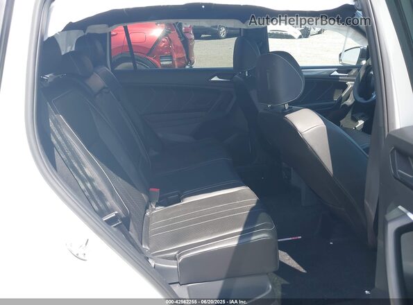 3VV8B7AX6RM058451 2024 VOLKSWAGEN TIGUAN White 