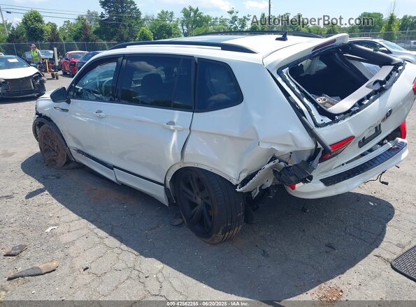 3VV8B7AX6RM058451 2024 VOLKSWAGEN TIGUAN White 
