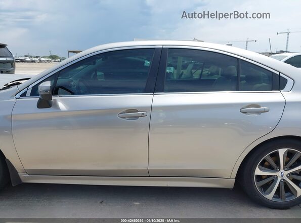 4S3BNAN62H3005711 2017 SUBARU LEGACY Gold Widok wnętrza 360 stopni