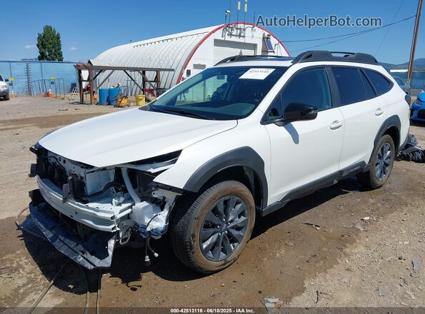 4S4BTALC8S3116510 2025 SUBARU OUTBACK Белый Передняя левая четверть