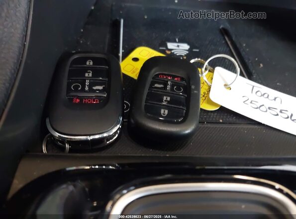 5FNYG1H49SB097666 2025 HONDA PILOT White 