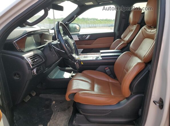 5LMJJ2LT0LEL04125 2020 LINCOLN NAVIGATOR Cream Սալոնի դիմացի տեսք