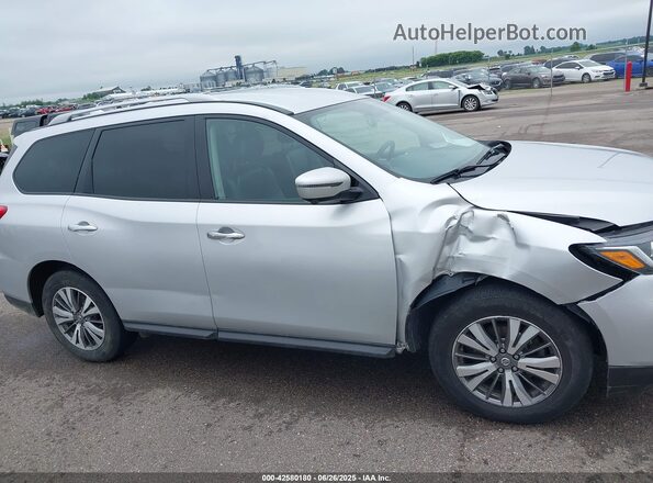 5N1DR2CM6LC617046 2020 NISSAN PATHFINDER Silver Widok wnętrza z tyłu