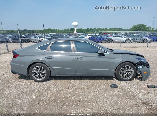 5NPEF4JA0LH043974 2020 HYUNDAI SONATA Gray Սալոնի հետևի տեսք