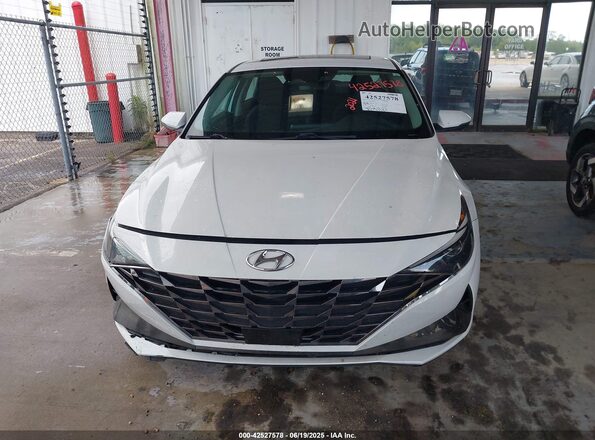 5NPLN4AG6MH015855 2021 HYUNDAI ELANTRA Белый Вид щитка приборов