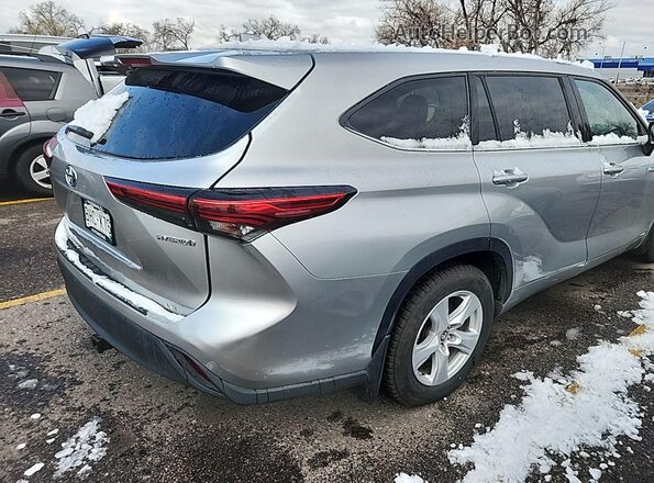 5TDBBRCH0MS528021 2021 TOYOTA LE  Вид панелі приладів