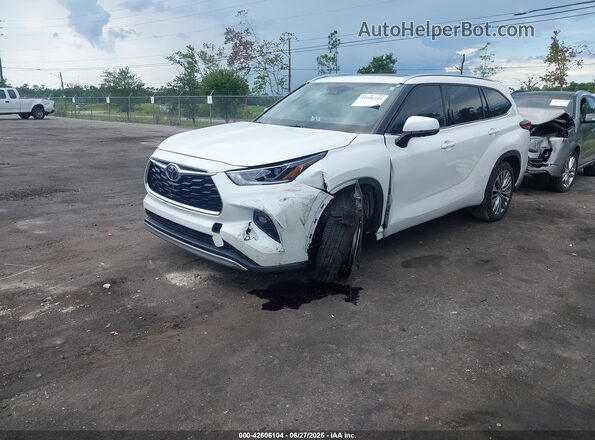 5TDFZRAHXMS038802 2021 TOYOTA HIGHLANDER White Przód lewy