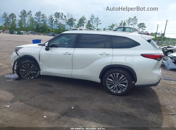 5TDFZRAHXMS038802 2021 TOYOTA HIGHLANDER White Widok wnętrza 360 stopni