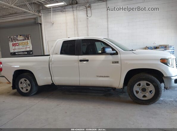5TFUY5F13MX009747 2021 TOYOTA TUNDRA White Սալոնի հետևի տեսք
