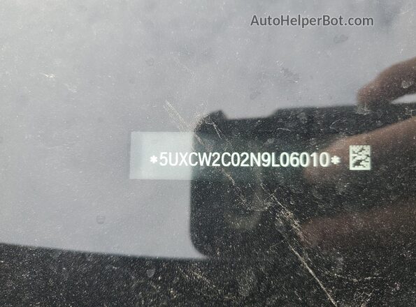 5UXCW2C02N9L06010 2022 BMW X7 Black Vista de la etiqueta del VIN