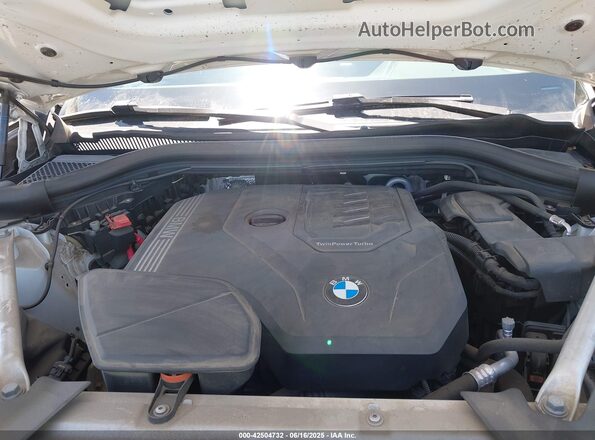 5UXTY3C02M9E16301 2021 BMW X3 White Widok z tyłu