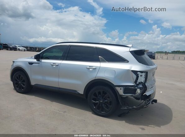 5XYRKDLF5MG028420 2021 KIA SORENTO Silver Rear left