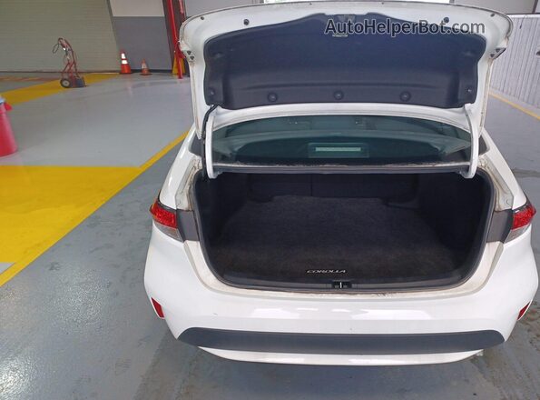 5YFEPMAE0MP263961 2021 TOYOTA LL  Vista tres cuartos delantera izquierda