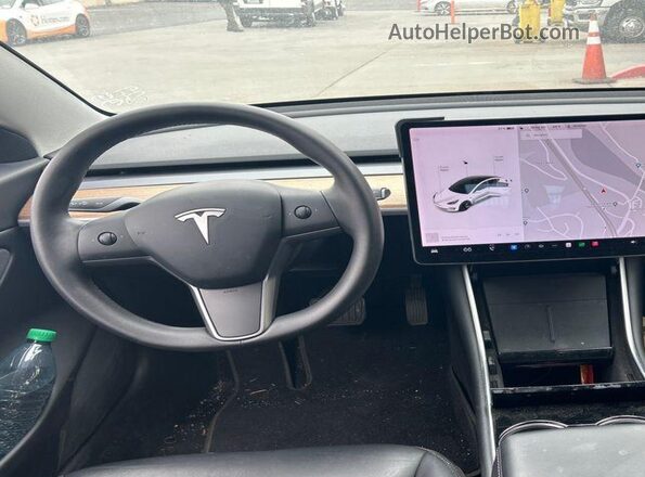 5YJ3E1EB3LF803115 2020 TESLA MODEL 3 White Widok z przodu