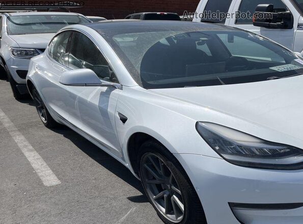 5YJ3E1EB5LF801057 2020 TESLA MODEL 3  Вид панели приборов