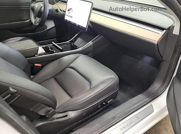 5YJ3E1EB6LF801018 2020 TESLA MODEL 3  უკანა ხედი