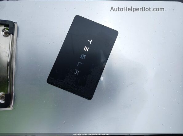 5YJ3E1EB9PF393085 2023 TESLA MODEL 3 White Вид панелі приладів
