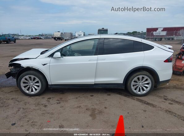 5YJXCDE2XMF323695 2021 TESLA MODEL X White 