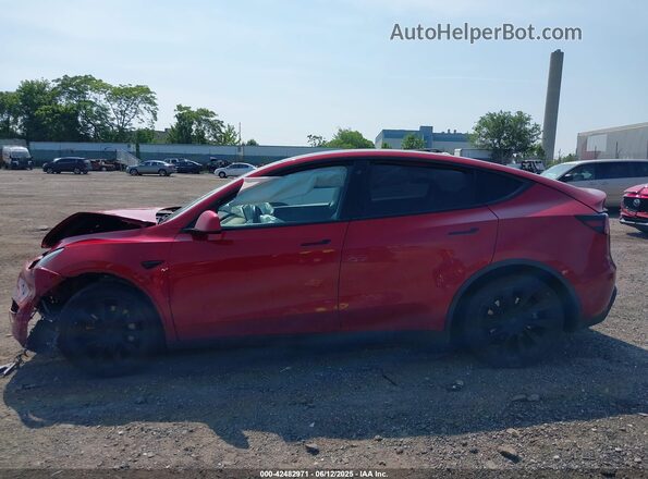 5YJYGDEE2MF062405 2021 TESLA MODEL Y Red Rear interior view