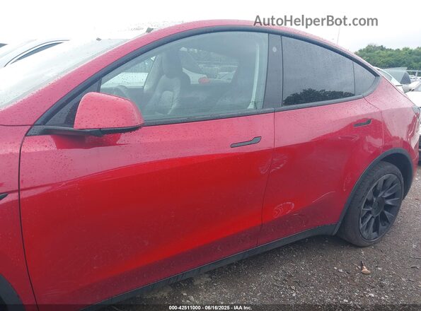 5YJYGDEE3MF092447 2021 TESLA MODEL Y Красный Вид задней части салона
