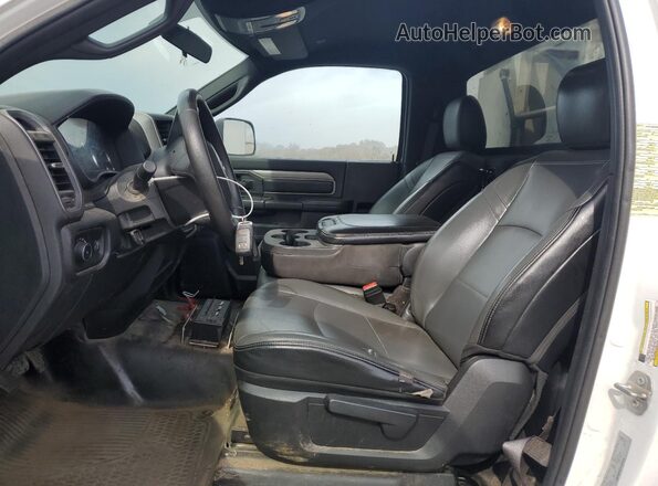 3C7WRCAJ5NG164889 2022 RAM ALL MODELS White Widok deski rozdzielczej
