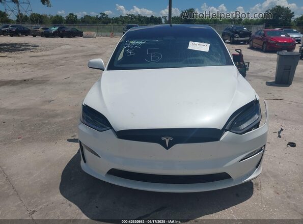7SAXCAE54RF449148 2024 TESLA MODEL X White Вид задньої частини салону