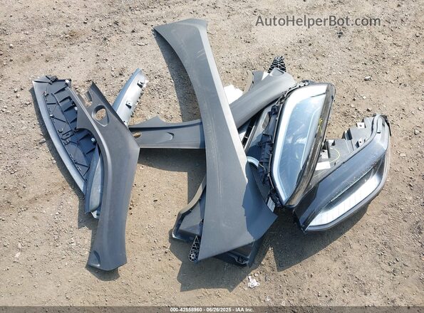 7SAXCDE53PF415569 2023 TESLA MODEL X White Սարքավորումների վահանակի տեսք