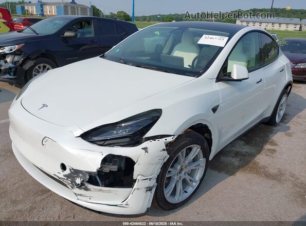 7SAYGAEE2PF648446 2023 TESLA MODEL Y White Front left