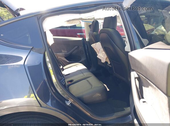 7SAYGDED5SA352934 2025 TESLA MODEL Y Gray VIN კოდის სტიკერის ხედი