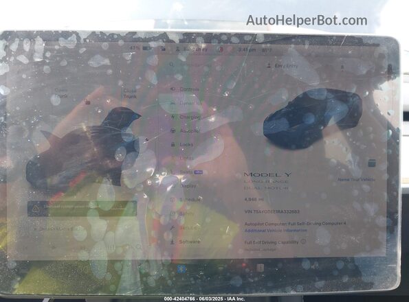 7SAYGDEE1RA332683 2024 TESLA MODEL Y Gray 