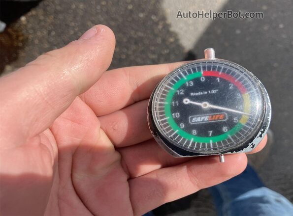 JF2SKADC5MH467677 2021 SUBARU FORESTER Белый Вид спереди