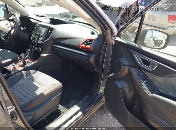 JF2SKALC6MH524096 2021 SUBARU FORESTER Серый Вид салона спереди
