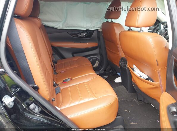 JN8AT2MVXJW346315 2018 NISSAN ROGUE Black Widok naklejki z numerem VIN