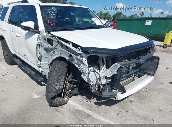 JTENU5JR2M5873564 2021 TOYOTA 4RUNNER White Դիմացի տեսք