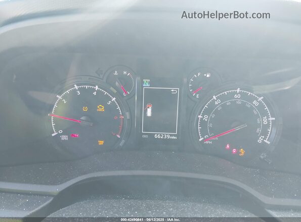 JTENU5JR2M5873564 2021 TOYOTA 4RUNNER White Հետևի նստատեղերի տեսք