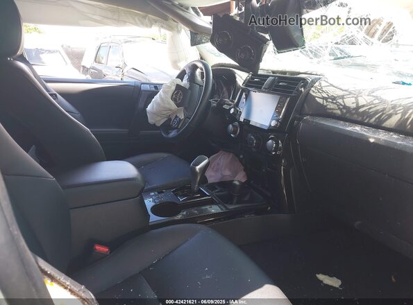 JTERU5JR8P6137471 2023 TOYOTA 4RUNNER Pewter Vista interior delantera