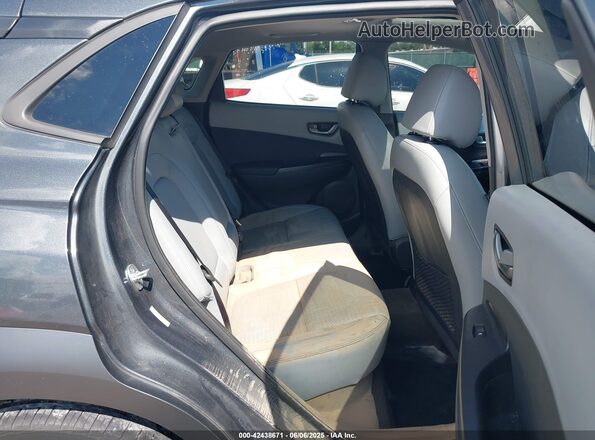 KM8K33A51MU667293 2021 HYUNDAI KONA Gray 