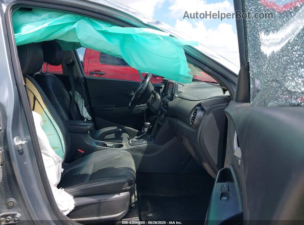 KM8K33A57LU405647 2020 HYUNDAI KONA Gray Vista interior delantera