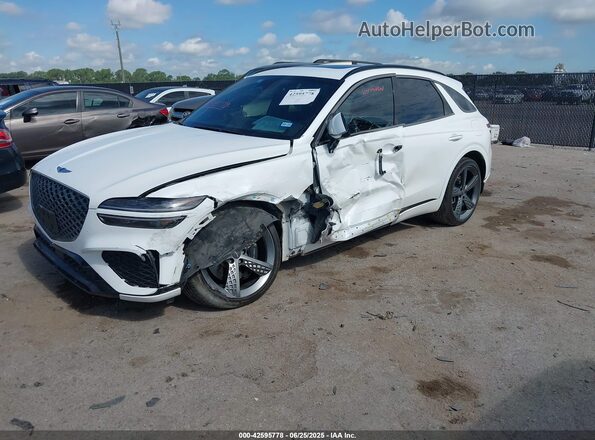 KMUMCDTC7NU015419 2022 GENESIS GV70 White 
