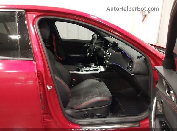 KNAE55LC9P6125464 2023 KIA STINGER Red Widok wnętrza z przodu