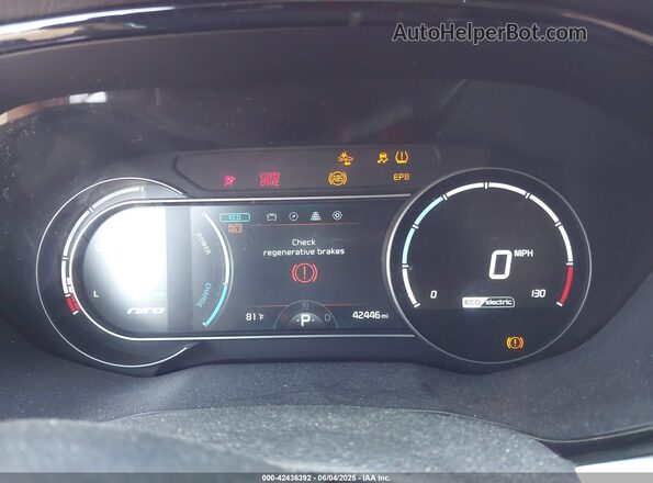 KNDCE3LG3L5056210 2020 KIA NIRO EV Red Widok tylnych siedzeń