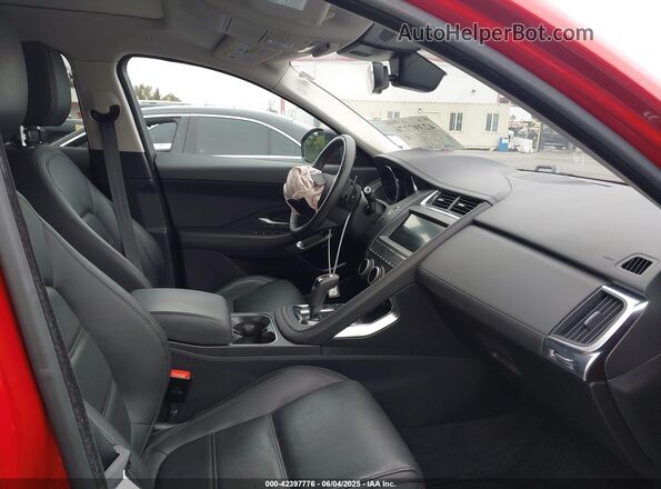 SADFJ2FX4K1Z72242 2019 JAGUAR E-PACE Бордовый Вид салона спереди