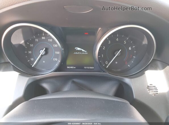 SAJBD4BV3HCY43828 2017 JAGUAR XF Белый 