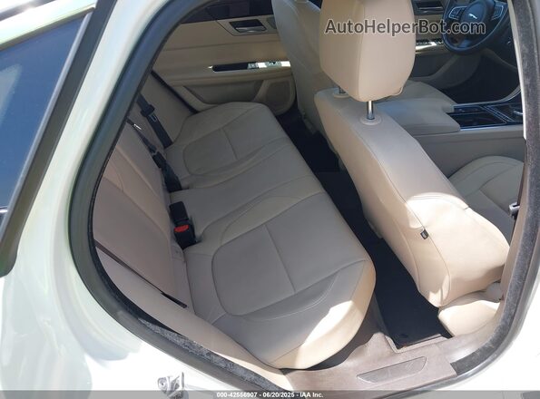 SAJBD4BV3HCY43828 2017 JAGUAR XF Белый 