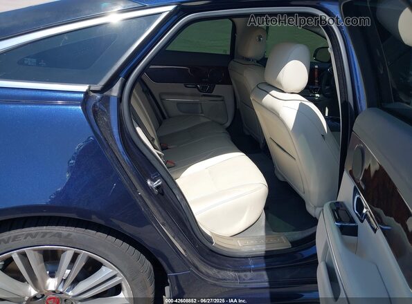SAJWA1CE3GMV97203 2016 JAGUAR XJ Синий Вид наклейки с VIN-кодом