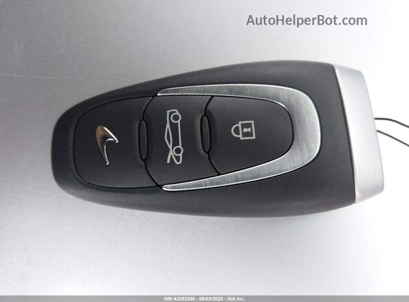 SBM16AEA4PW001807 2023 MCLAREN ARTURA Оранжевый Вид панели приборов
